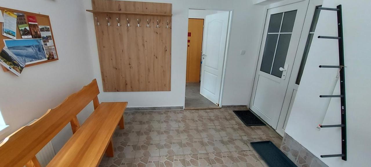 Apartment Bila Stopa - Pro Jednu Partu