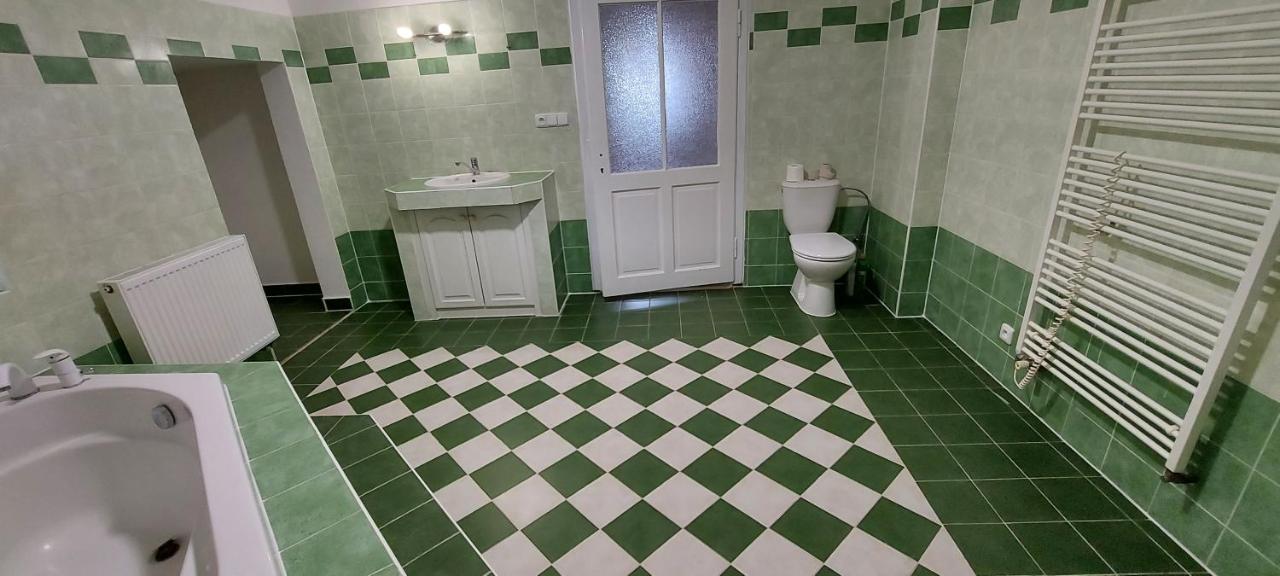 Apartment Bila Stopa - Pro Jednu Partu