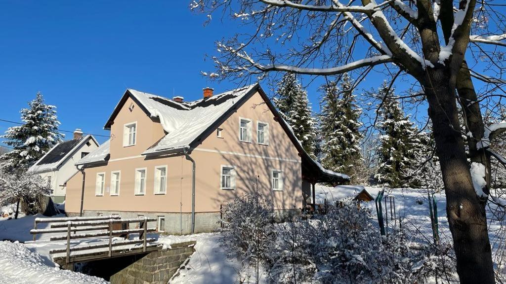 Apartment Bila Stopa - Pro Jednu Partu
